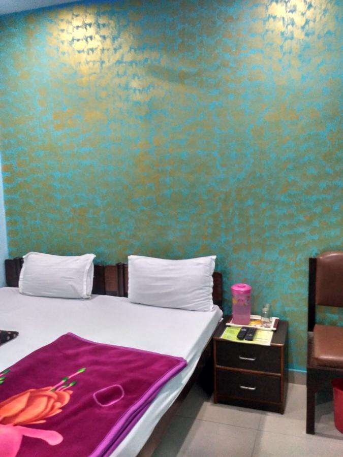 קאנפור Hotel Atithi Galaxy מראה חיצוני תמונה
